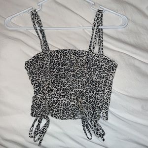 Leopard revolve crop top